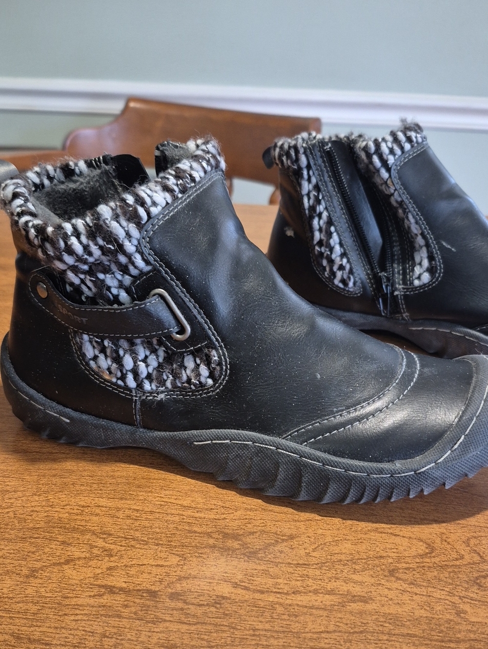Women's Black Ankle Winter Boots with Knit Cuff